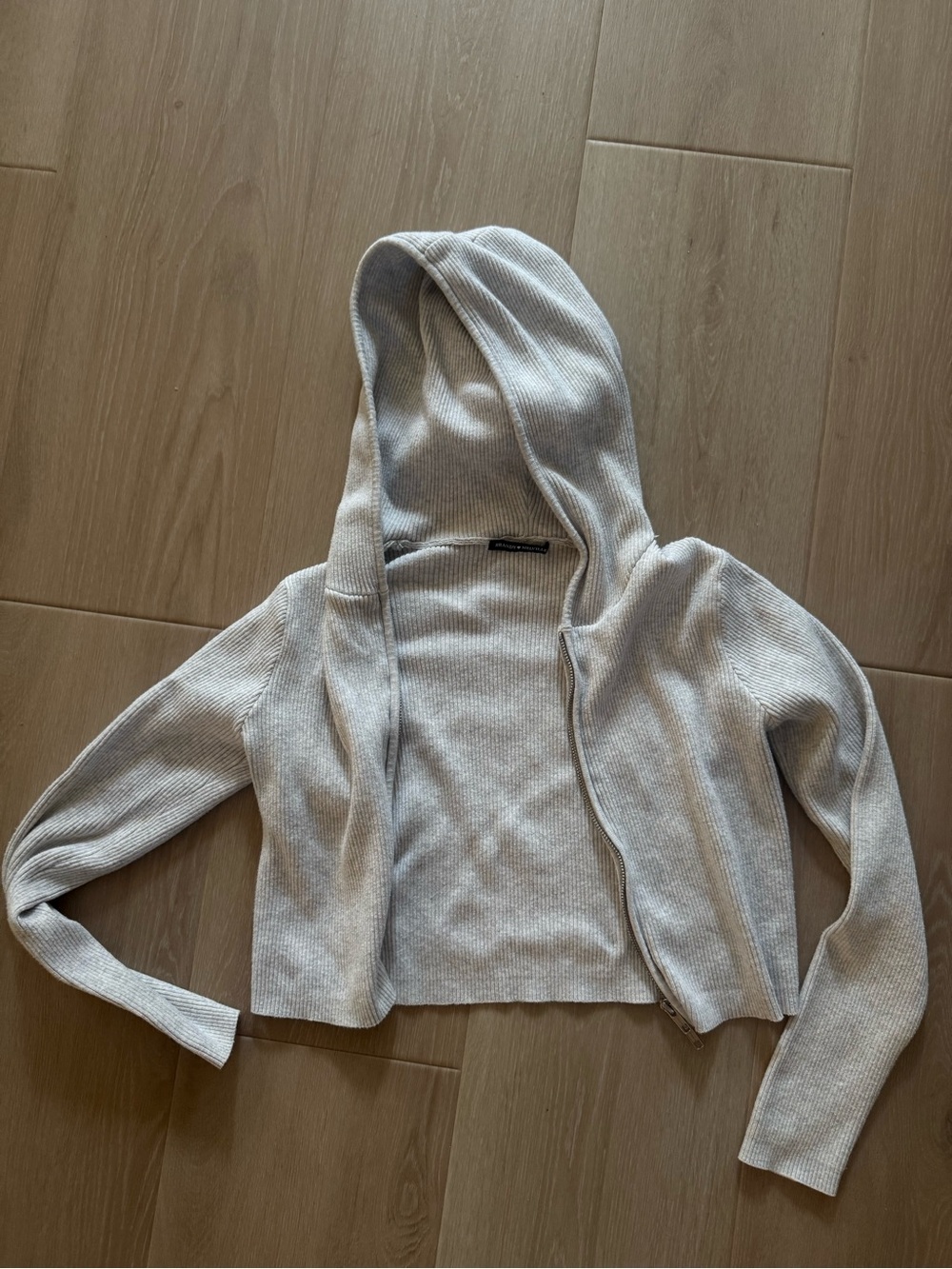 Brandy Melville Light Gray Cropped Hooded Sweater